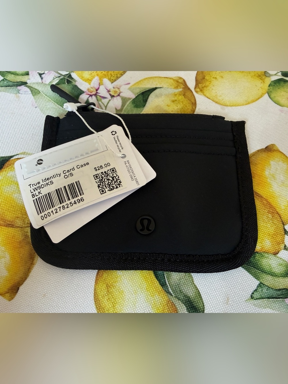 lululemon athletica Black True Identity Card Case